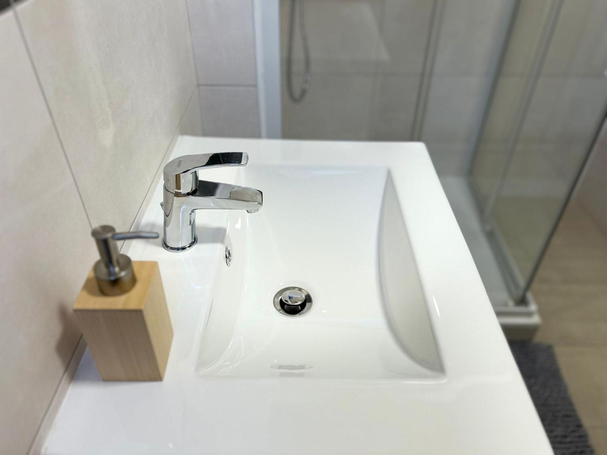 Appartement Centre Ville Avec Garage Troyes Eksteriør bilde